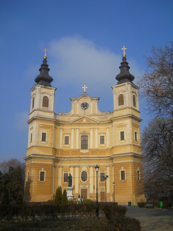 Basilica romano-catolica "Inaltarea Fecioarei Maria" - Str. Şirul Canonicilor 2, municipiul ORADEA, district Bihor