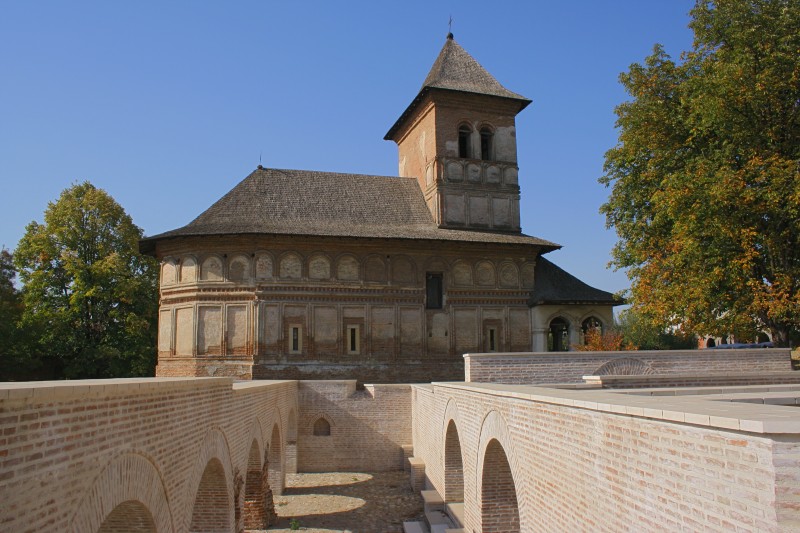 Beciurile palatului domnesc - &icirc;n centrul oraşului, l&acirc;ngă piaţă, oras STREHAIA, district Mehedinti