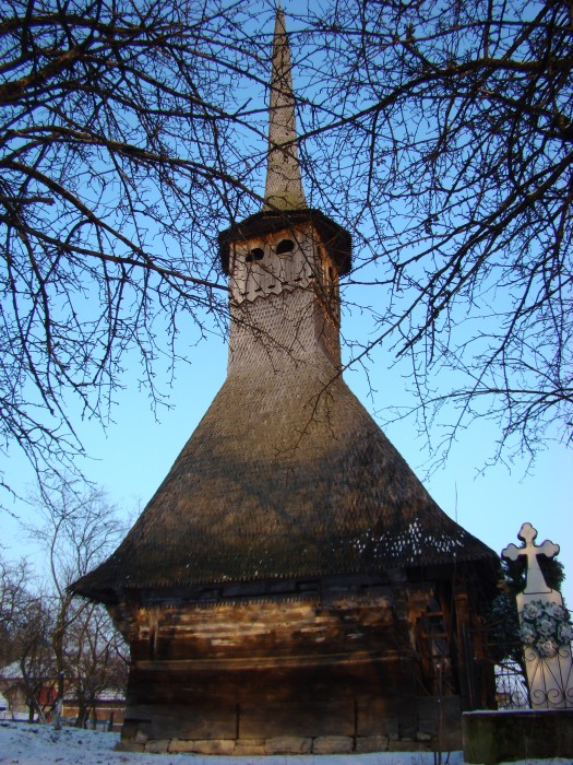 Biserica de lemn "Sf. Ierarh Nicolae" - 99, sat PAUSA; comuna ROMANASI, district Salaj