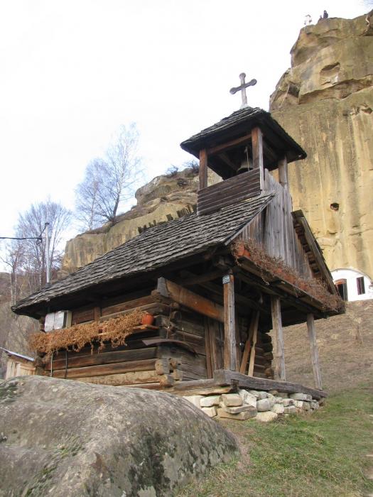 Bisericuta de lemn - Str. Mănăstirii 110, sat JGHEABURI; comuna CORBI, district Arges