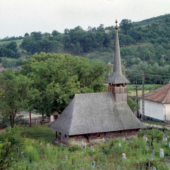 Biserica de lemn "Sf. Ierarh Nicolae" - 170 B, sat CREACA; comuna CREACA, judetul Salaj