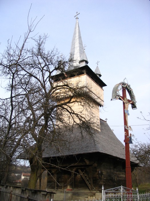 Biserica de lemn "Nasterea Maicii Domnului" - 210, sat apartinator ULCIUG; oras CEHU SILVANIEI, judetul Salaj