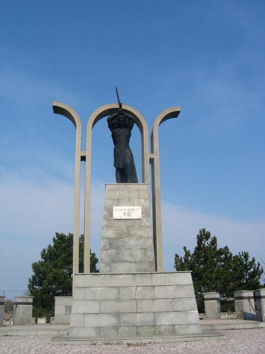 Statuia Victoriei - "Tişiţa", E85, km 282, localitate componenta TISITA; oras MARASESTI, judetul Vrancea
