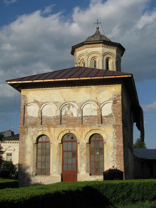 Biserica "Sf. Nicolae"-Andronesti - Str. Alexandrescu Grigore, poet 30, municipiul TARGOVISTE, district Dambovita