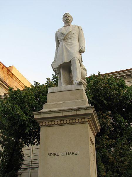 Statuia lui Spiru Haret - Piaţa Universităţii f.n. sector 3, municipiul BUCURESTI