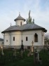 Biserica din cimitir